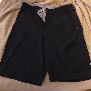 Black lululemon golf shorts